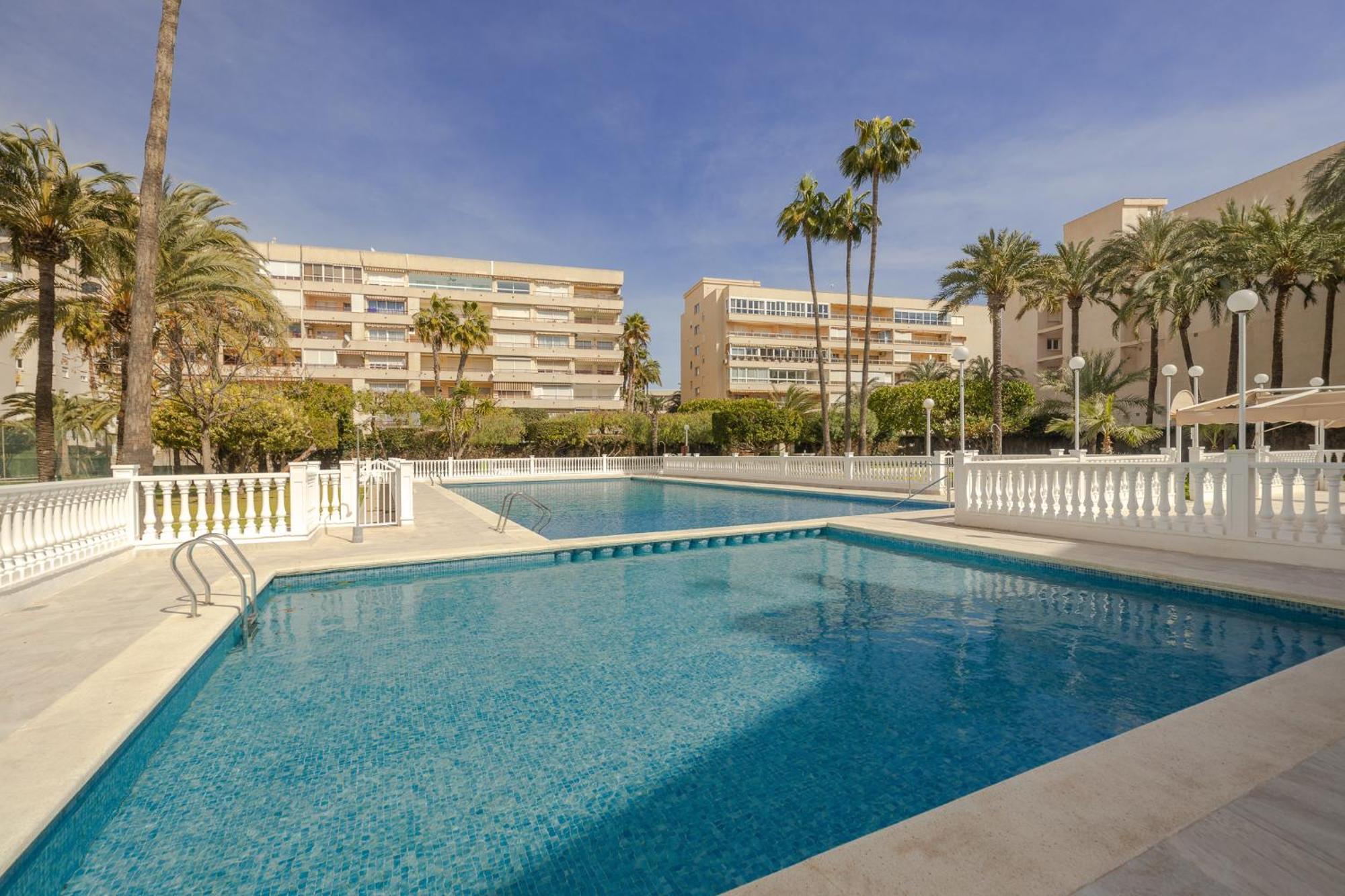 Apartament Palm Beach-El Palmeral Torrevieja Esterno foto