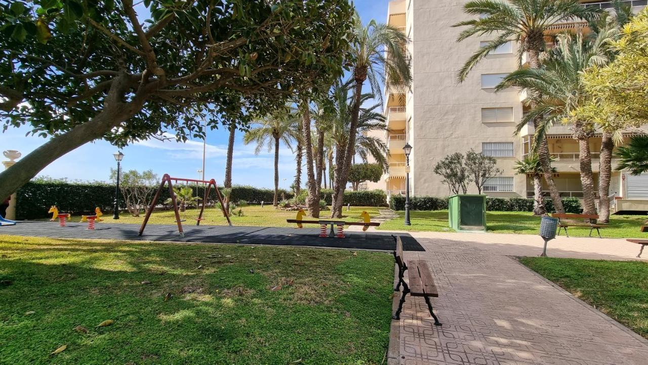 Apartament Palm Beach-El Palmeral Torrevieja Esterno foto